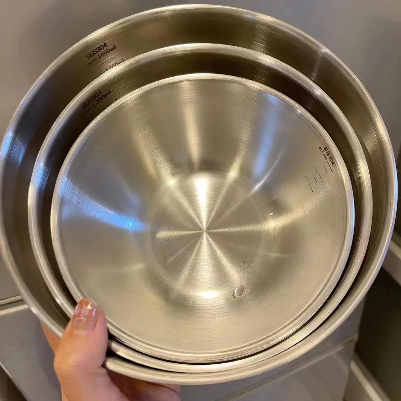 2026年製、ステンレス製ミキシングボウルセット。目盛り付き - Kitchen Gadgets Organizer のレビューと価格